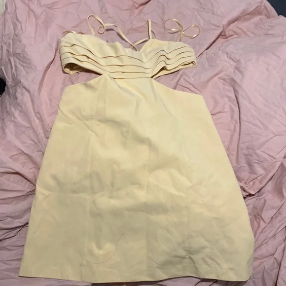 Cut out linen blend dress - Picture 2 of 7